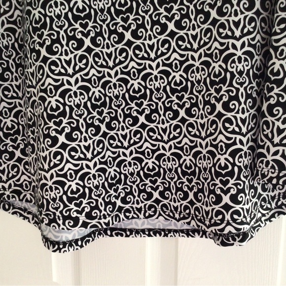 Top - Picture 4 of 9